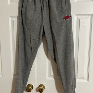 Columbia Arkansas Razorback women joggers M